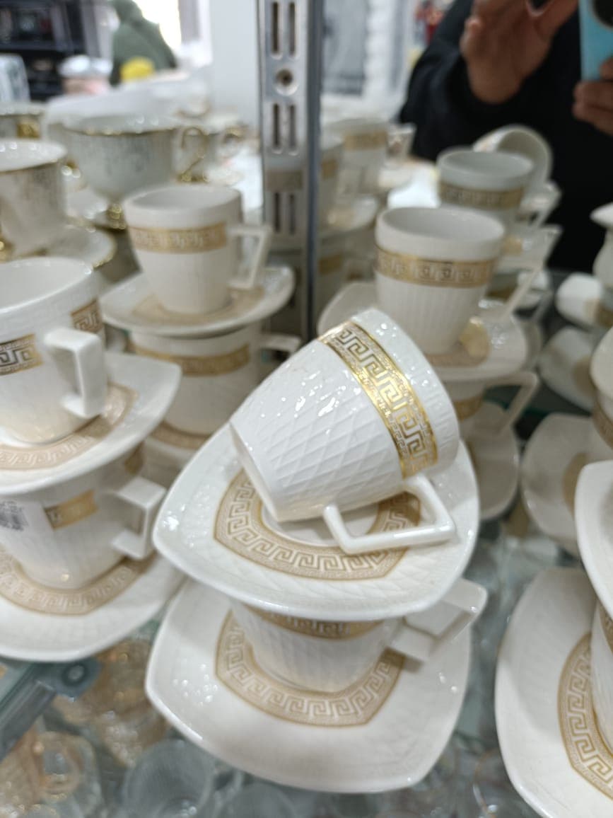 سرفيس قهوة حليب 24 قطعة