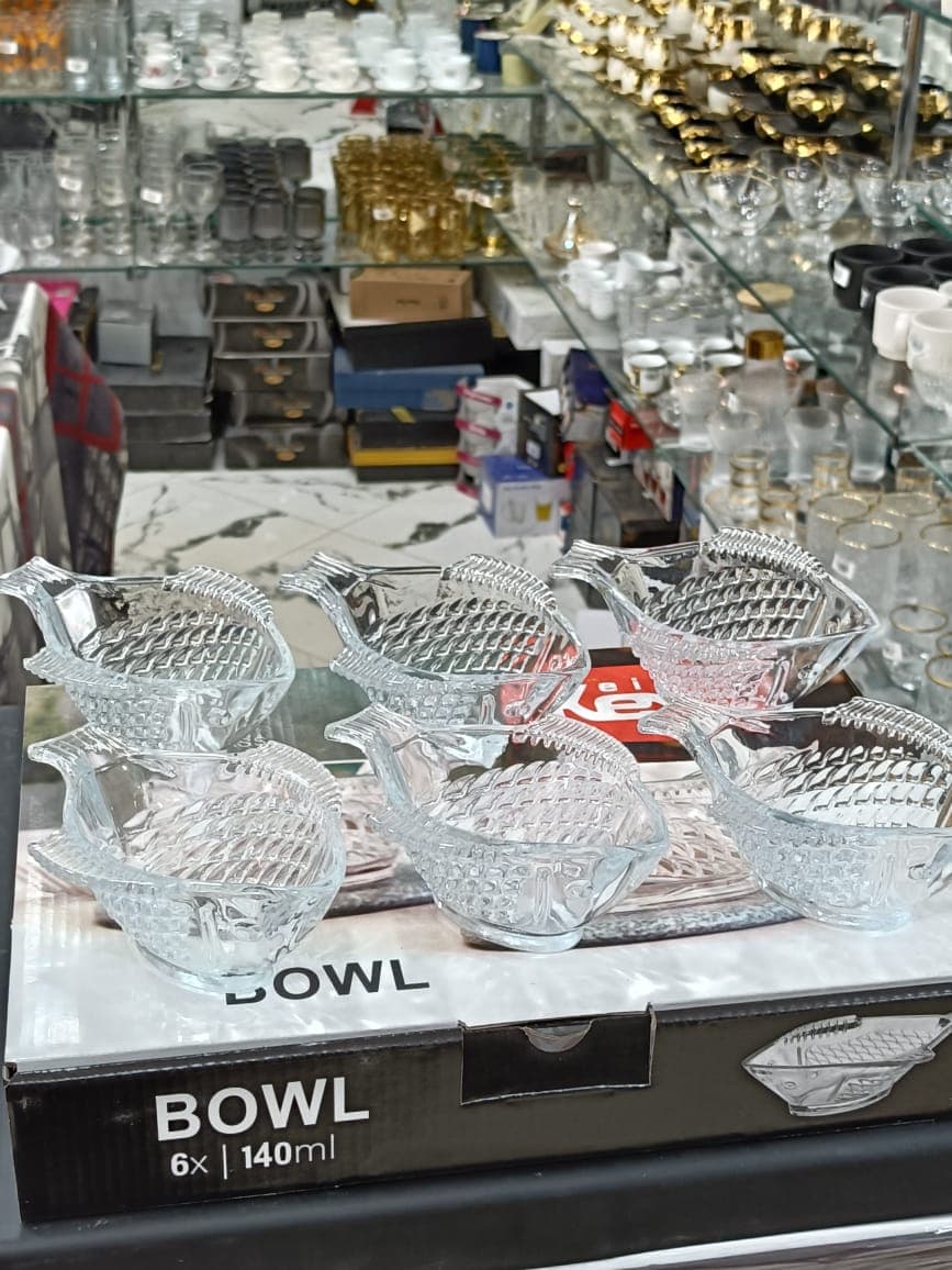 رمكا علي شكل سمكة شفاف زجاج